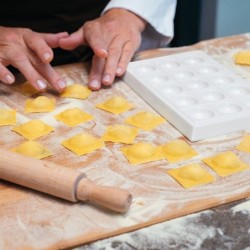 Ravioli Maker and Rolling Pin – 250ºC