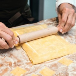 Ravioli Maker and Rolling Pin – 250ºC