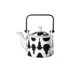 Tea Pot Blurred - Maori