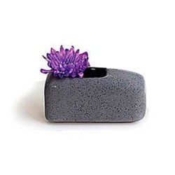 vase, lava *d. 14,3 cm, h. 6,6 cm