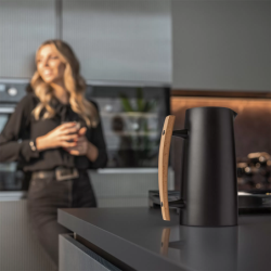 Vacuum Flask 1Lt Black - Riviera 63