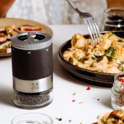Pepper Mill 11cm + 3 Peppers - Maestro