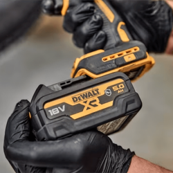 Batería XR 18V Li-Ion con soporte de goma Dewalt POWER-TOOLS