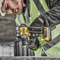 Dewalt POWER-TOOLS Screwdriver Drill 18V XR 2 x BAT.