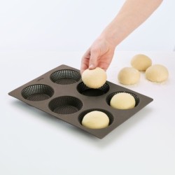 Round Bread Rolls