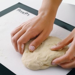 Silicone Baking Mat 40Cm