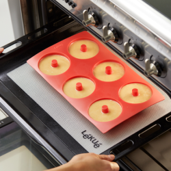 Mold for 6 Donuts Red