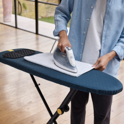 Easy-Store Ironing Board Black - Glide Compact