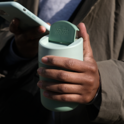 Travel Mug with Flip-Top Cap Green - Sipp