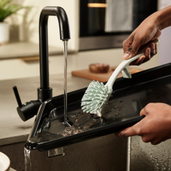 Washing-Up Brush Stone and Green - Edge