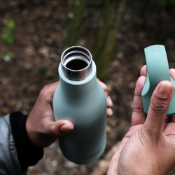 Botella con Aislamiento al Vacío 500ml Verde - Loop