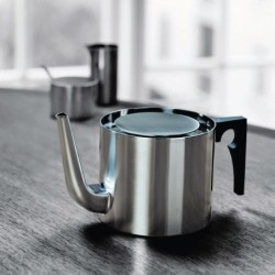 Tetera Arne Jacobsen 1,25L