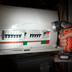 Lanterna 12V sem Bateria BLACK+DECKER