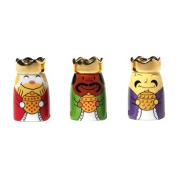 Three Figurines - Re Magi