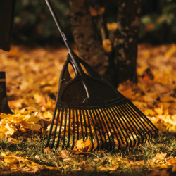 FISKARS Solid Leaf Rake XL 27 Prongs