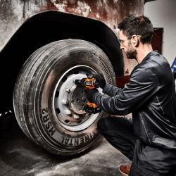 Chave de Impacto de Alto Torque sem Escova 8V AEG