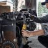 Llave de Carraca Compacta sin Escobillas de Goma de 1/2'' y 3/8'' XR 18V POWERSTACK DEWALT