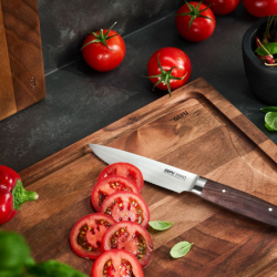 Medium Chopping Board with Juice Groove - Enno