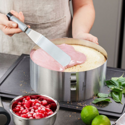 Angled Icing Spatula - Primeline