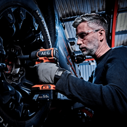 AEG 18V 1/2” Medium Torque Brushless Impact Wrench