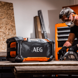 AEG 18V Radio/Speaker