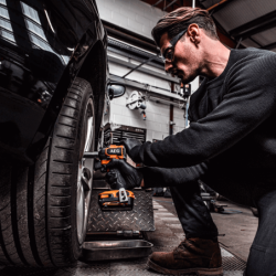 Chave de Impacto Subcompacta sem Escovas 18V ½″ AEG