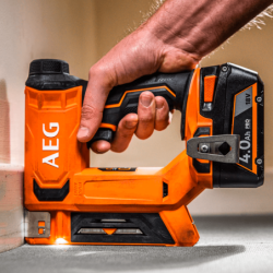AEG 18V Stapler