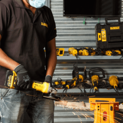 Rebarbadora sem Escovas 125mm XR 18V Li-Ion 5Ah com Mala TSTAK II DEWALT
