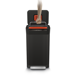 Trash Compactor Black - Titan 30