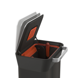 Trash Compactor Black - Titan 30