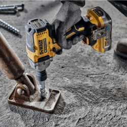 DEWALT Impact Wrench 1/2' XR 18V ​​Li-Ion 5Ah