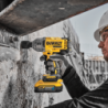 Chave Impacto sem Escovas XR 18V POWERSTACK Li-Ion 5Ah 1/2' Alto Par com Anel de Retenção DEWALT