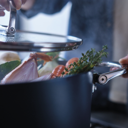 Folding Handle Saucepan 23cm Blue - Space