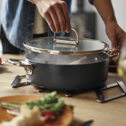 Folding Handle Shallow Casserole with Lid 28cm Blue - Space