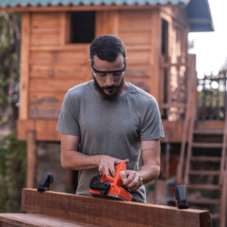 Plaina Elétrica 710W BLACK DECKER