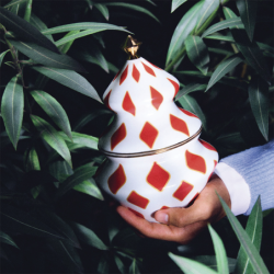 Bon Bon Container in Porcelain - Delight