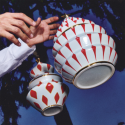 Bon Bon Container in Porcelain - Delight