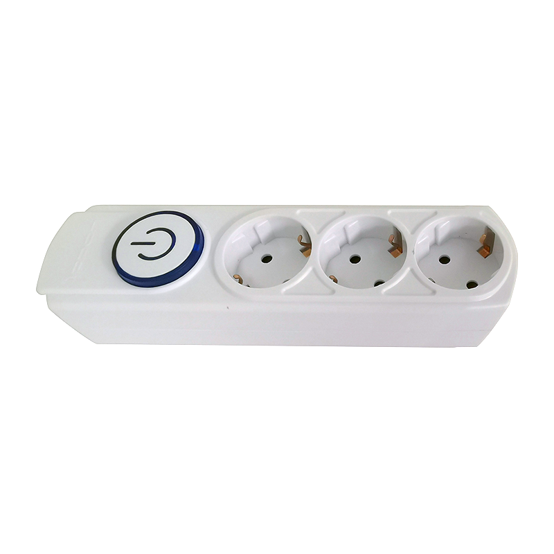 EXTENSAO TRIPLA COM INTERRUPTOR 3X1,5MM. EXTENSAO TRIPLA COM INTERRUPTOR 3X1,5MM.