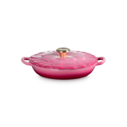 Petal Shallow Casserole 26cm Berry Gold Knob - Signature