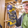 Aparafusadora Impacto Hidráulico XR 18V 1/4' 56Nm sem escovas com 2 baterias Powerstack e Mala TSTAK DEWALT