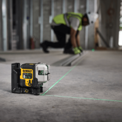 Nível Laser Autonivelante USB-C VERDE de 3 Linhas 180° DEWALT