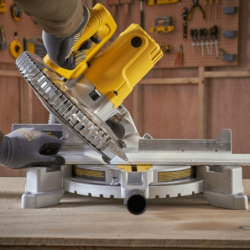 STANLEY Compound Miter Saw 1650W Ø254mm