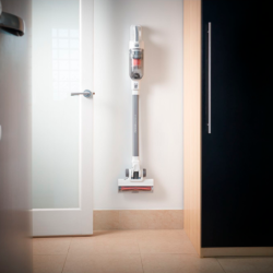 BLACK DECKER POWERSERIES+™ 20V MAX* Cordless Stick Vacuum Kit White and Gray