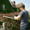 Corta-sebes Elétrico 600W com HedgeSweep 60cm RYOBI