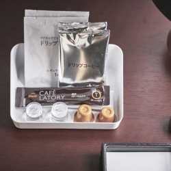 TOWER AMENITY TRAY M WH