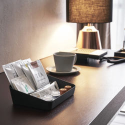 TOWER AMENITY TRAY M BK