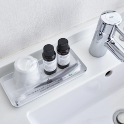 TOWER AMENITY TRAY L WH