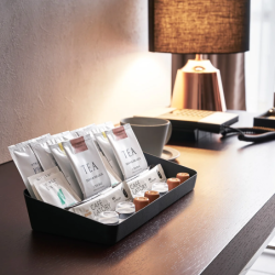 TOWER AMENITY TRAY L WIDE BK