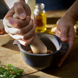Slate Mortar with Beechwood Pestle - Appolia