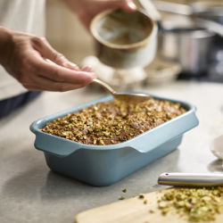 Non-Stick Loaf Tin - Nest Bake